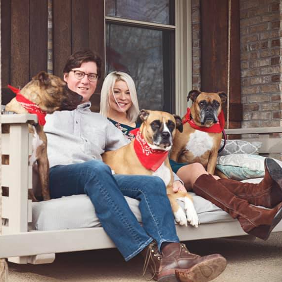 About Light TN Family Photo with dogs